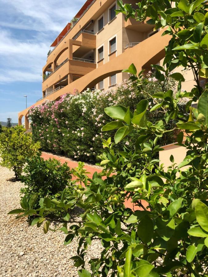 Denia Deluxe Beach & City Екстериор снимка