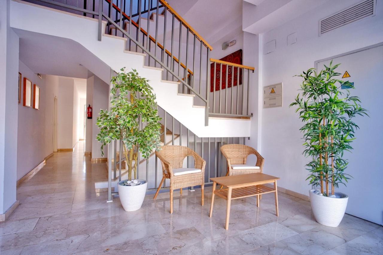 Denia Deluxe Beach & City Екстериор снимка