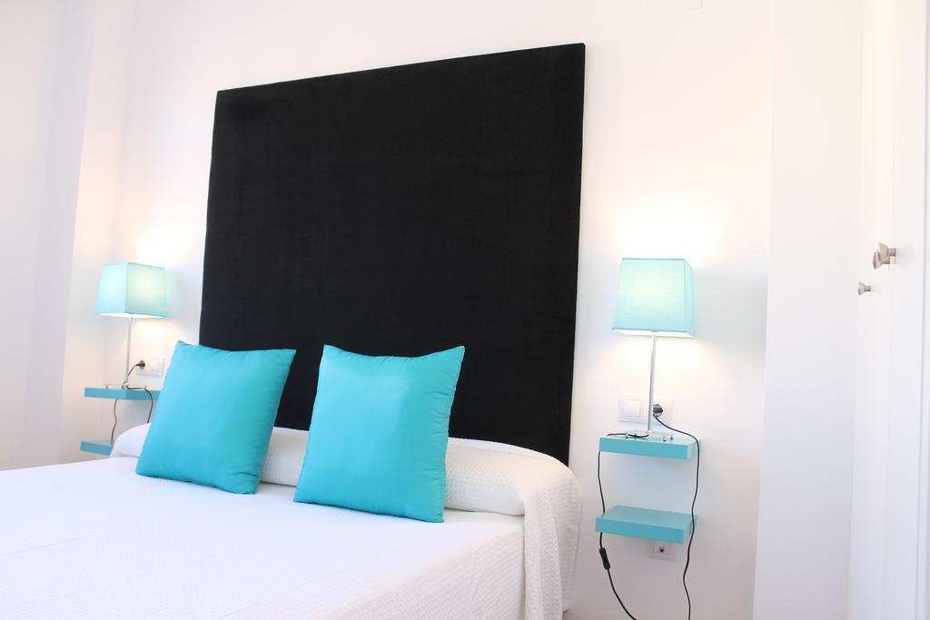 Denia Deluxe Beach & City Екстериор снимка